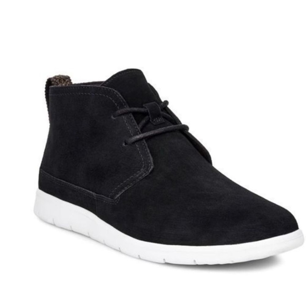 Ugg men’s black suede chukka boots 11